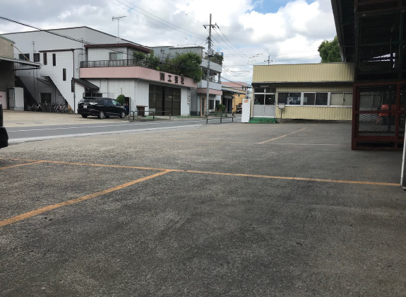 トラックヤード